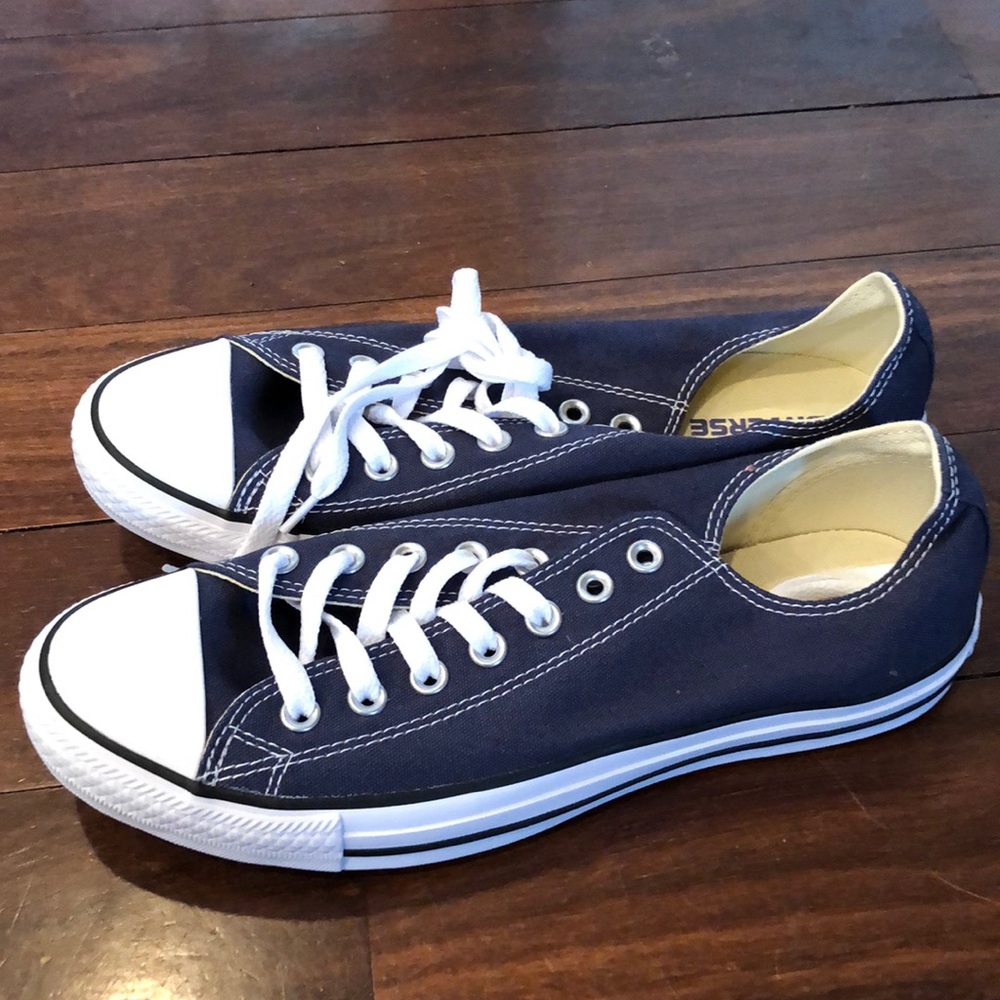 Men’s Chuck Taylor low tops